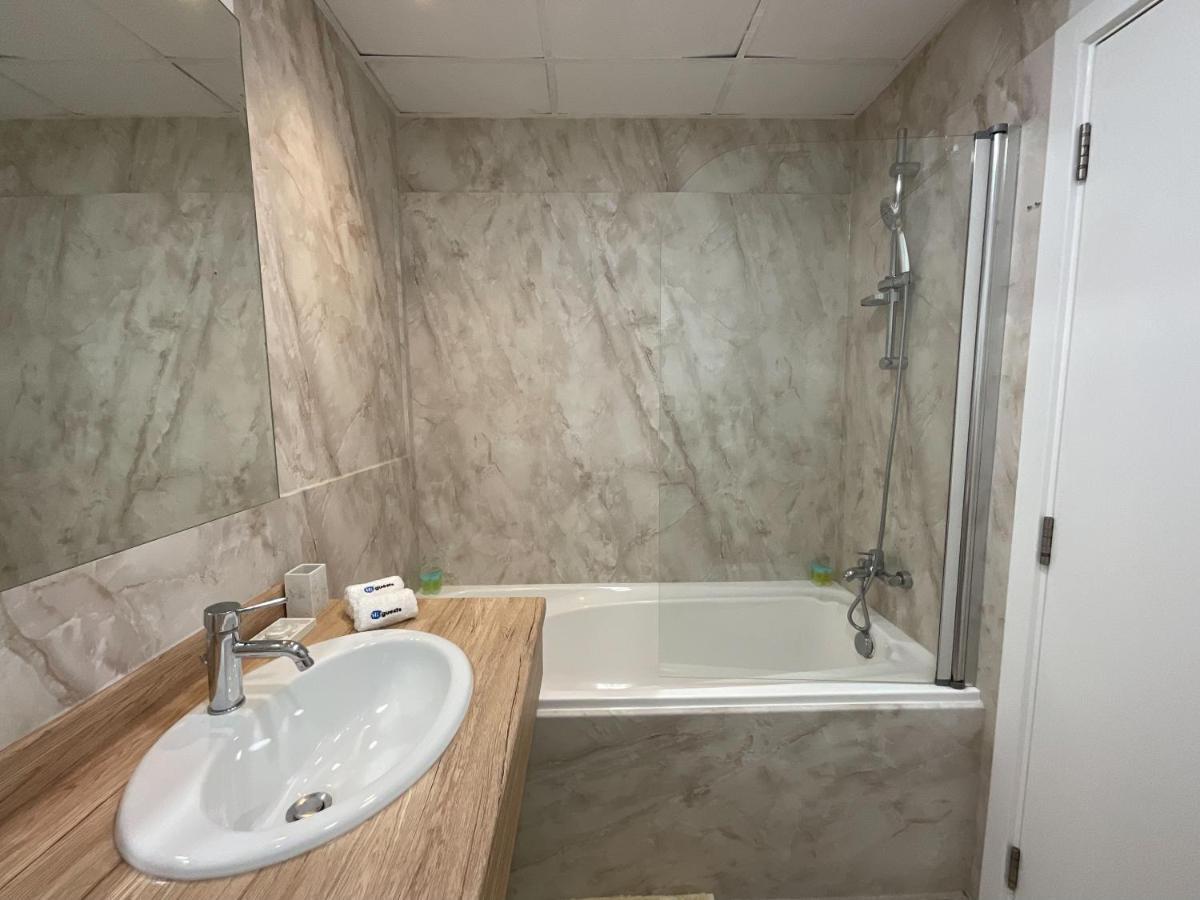Higuests - Amazing Sea Views From This 2Br Apt In Jbr Дубай Екстериор снимка